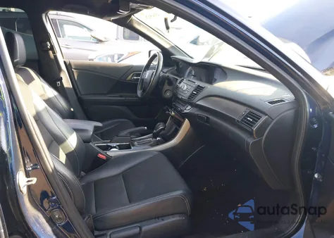 2017 Honda Accord Sport z USA, uszkodzony, nr VIN 1HGCR2F59HA172195